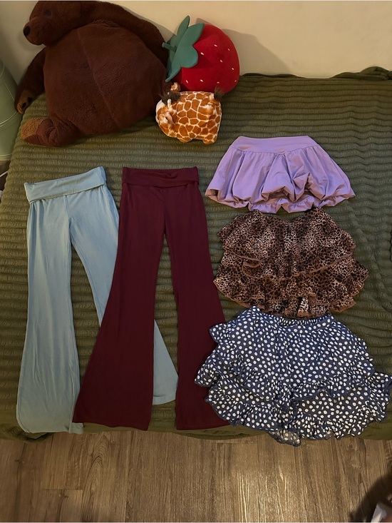 Hollister Dresses & Skirts - Summer foldover leggings and skirts bundle!
